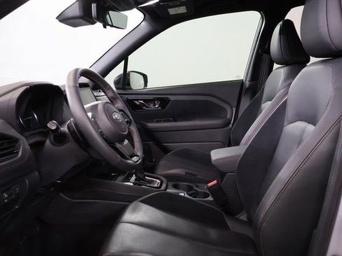 Used 2025 Subaru Forester Touring image 12