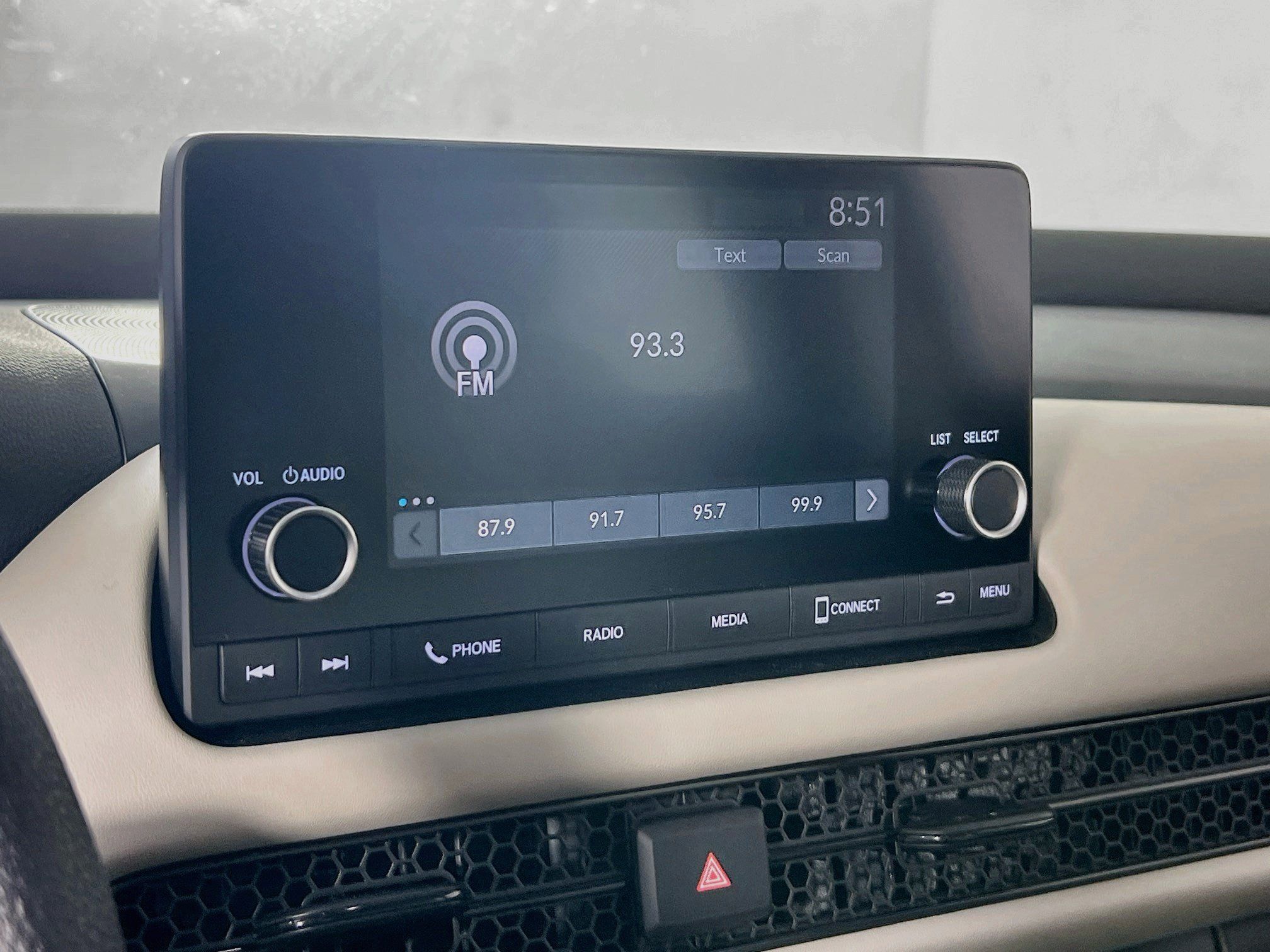 Used 2025 Honda HR-V LX image 14
