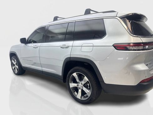 Used 2022 Jeep Grand Cherokee L Limited AWD/4WD image 14