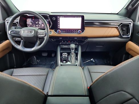 Used 2025 GMC Canyon AT4 w/ Technology Plus Package AWD/4WD image 24