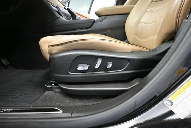 Used 2019 Cadillac XT5 Platinum AWD/4WD image 17