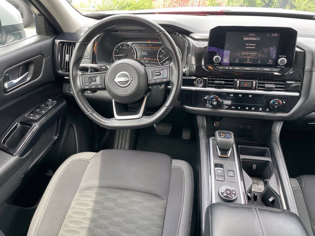 Certified 2022 Nissan Pathfinder SV w/ SV Premium Package AWD/4WD image 10