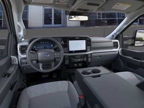 New 2026 Ford F350 XLT w/ XLT Premium Package AWD/4WD image 9