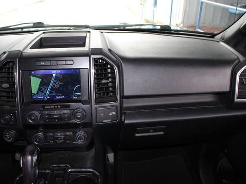 Used 2019 Ford F150 XLT w/ Equipment Group 302A Luxury AWD/4WD image 28