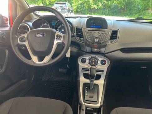Used 2019 Ford Fiesta SE FWD image 16
