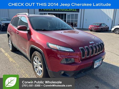 Used 2014 Jeep Cherokee Latitude w/ Comfort/Convenience Group AWD/4WD image 1