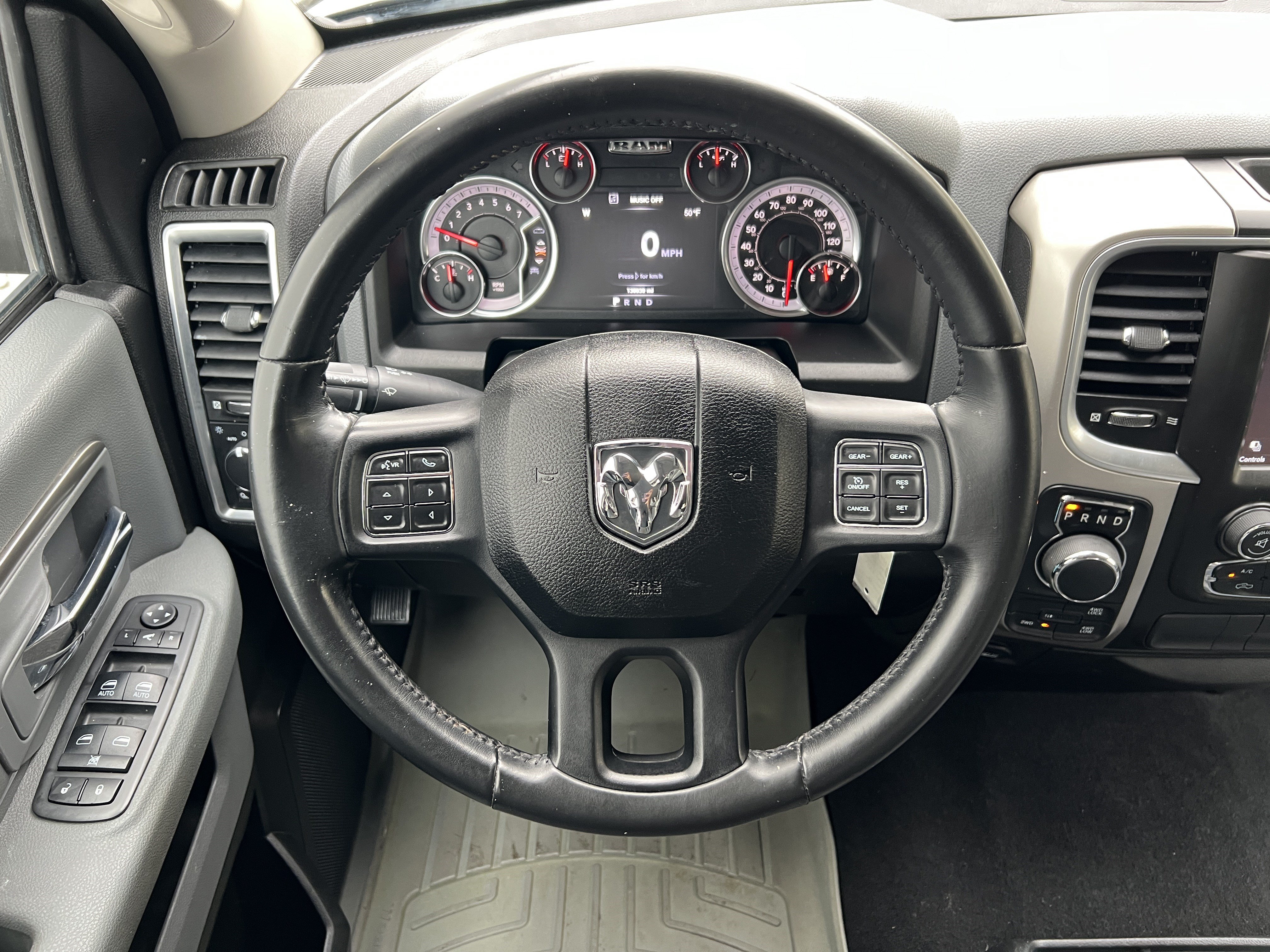 Used 2019 RAM 1500 Classic SLT w/ Luxury Group AWD/4WD image 24