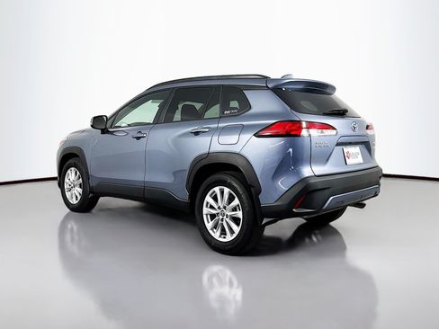 Certified 2022 Toyota Corolla Cross LE AWD/4WD image 5