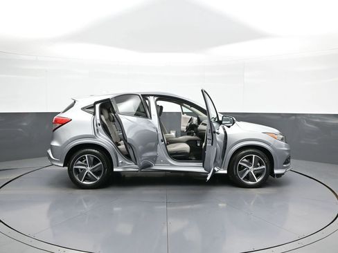 Certified 2019 Honda HR-V Touring image 42