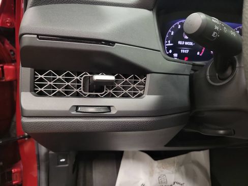 Used 2025 Honda Accord SE image 28