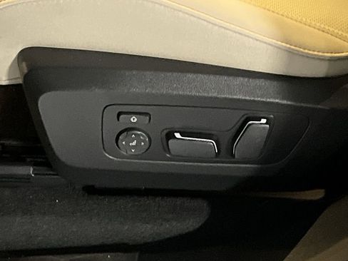 New 2026 BMW X3 xDrive30 w/ Premium Package image 12