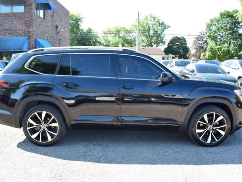 Used 2024 Volkswagen Atlas SEL Premium R-Line AWD/4WD image 7