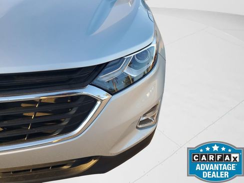 Used 2021 Chevrolet Equinox LS image 10