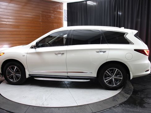 Used 2018 INFINITI QX60 FWD w/ Premium Plus Package image 6