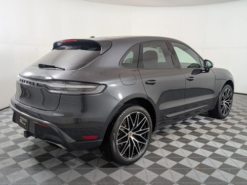 Used 2025 Porsche Macan image 10