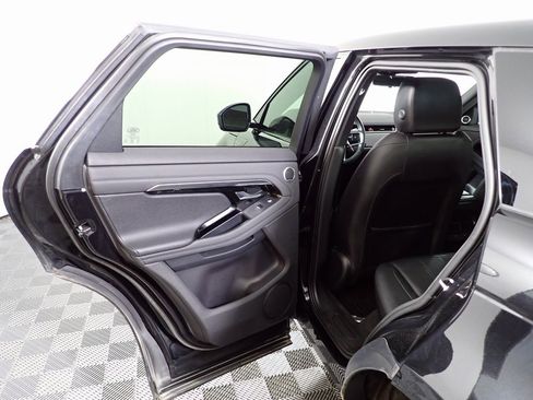 Used 2022 Land Rover Range Rover Evoque SE image 32