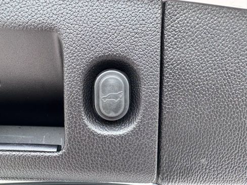 Used 2020 Chevrolet Tahoe Premier AWD/4WD image 43