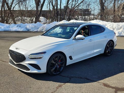 Used 2022 Genesis G70 3.3T w/ Sport Prestige Package image 3