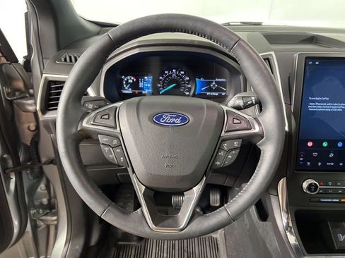 Used 2024 Ford Edge Titanium w/ Titanium Elite Package image 15