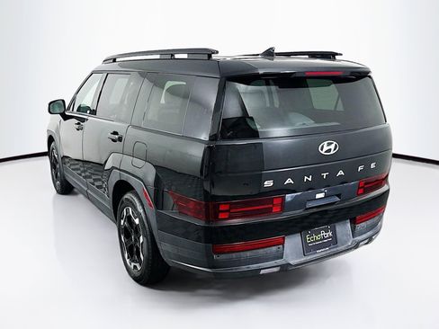 Used 2025 Hyundai Santa Fe SEL FWD image 5