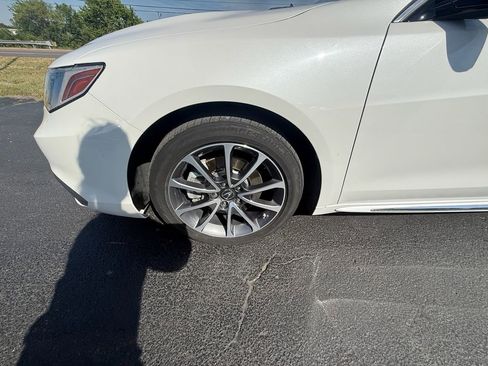 Used 2018 Acura TLX V6 w/ Technology Package FWD image 10