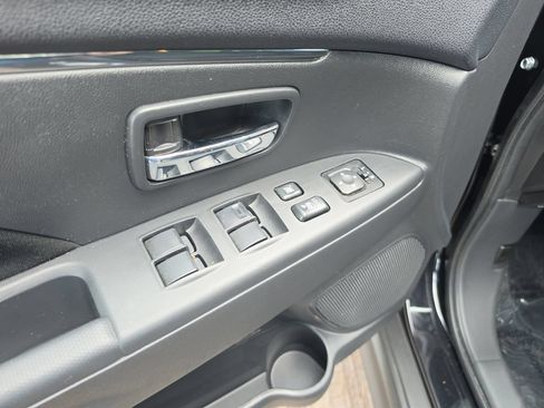 Used 2025 Mitsubishi Outlander Sport ES AWD/4WD image 17