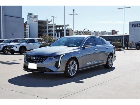 Used 2023 Cadillac CT4 Luxury image 2
