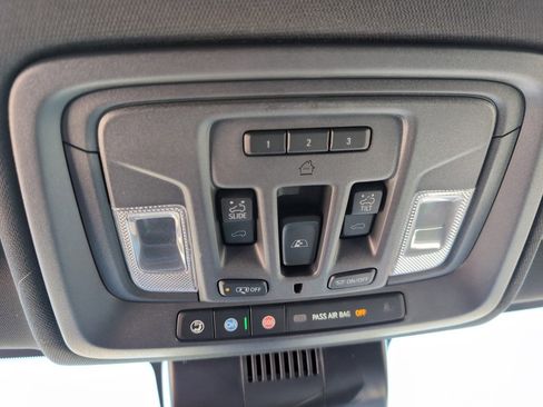 Used 2024 Chevrolet Silverado 3500 High Country w/ High Country Premium Package image 27