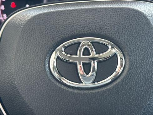Used 2025 Toyota RAV4 XLE Premium FWD image 30