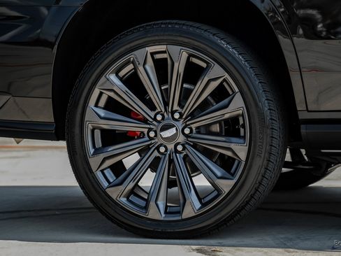 Used 2025 Cadillac Escalade V image 90