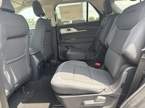 New 2026 Ford Explorer Active RWD image 24