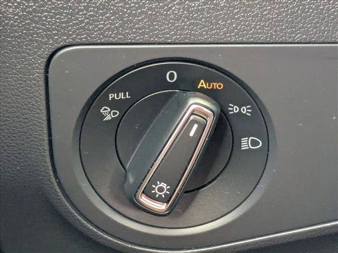 Used 2024 Volkswagen Tiguan SEL R-Line image 14