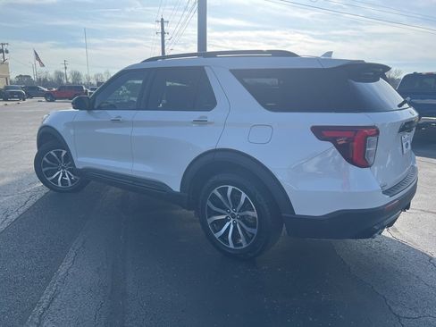 Used 2020 Ford Explorer ST w/ Premium Technology Package image 10