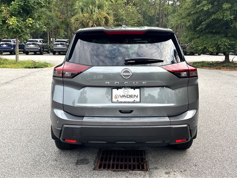 New 2026 Nissan Rogue SV image 26