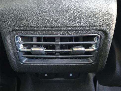 Used 2024 Lincoln Corsair FWD w/ Equipment Group 101A image 17