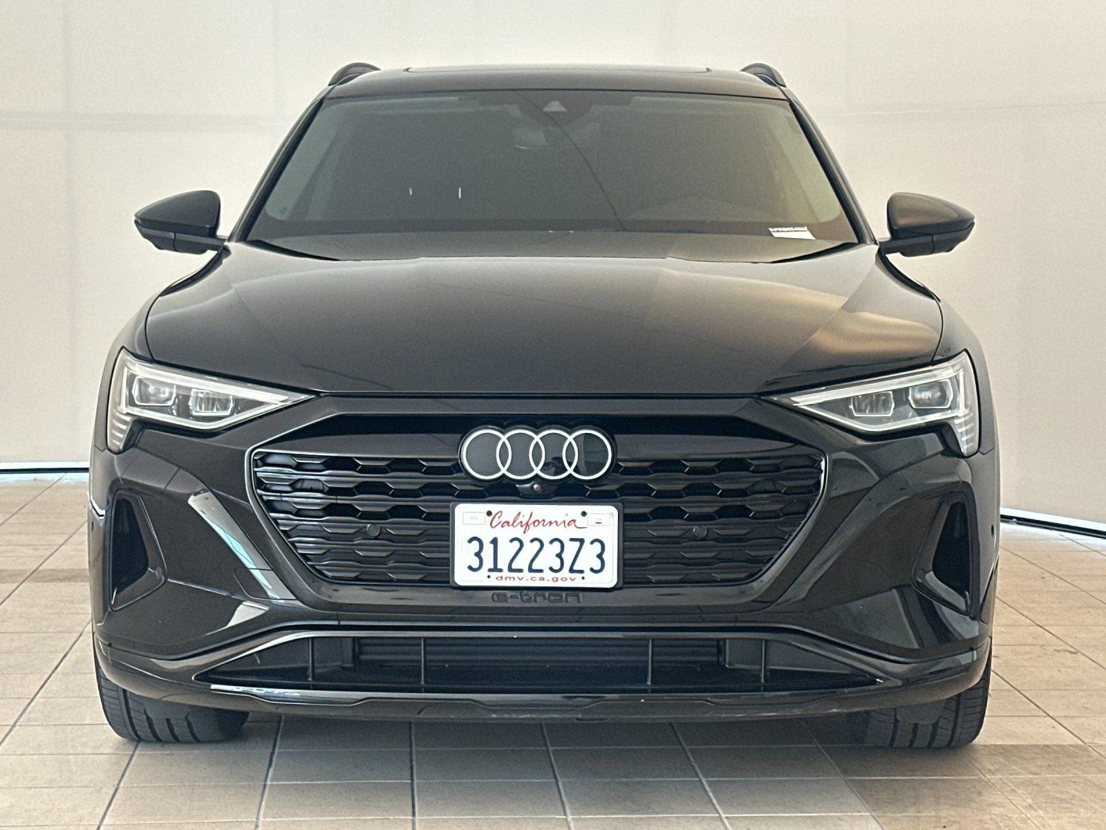 Used 2024 Audi Q8 e-tron Premium Plus w/ Premium Plus Package AWD/4WD image 9