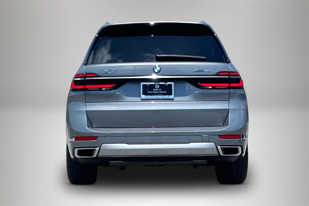 Used 2026 BMW X7 xDrive40i AWD/4WD image 5