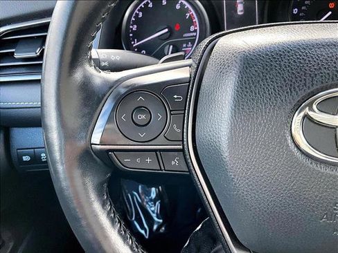 Used 2021 Toyota Camry SE image 19