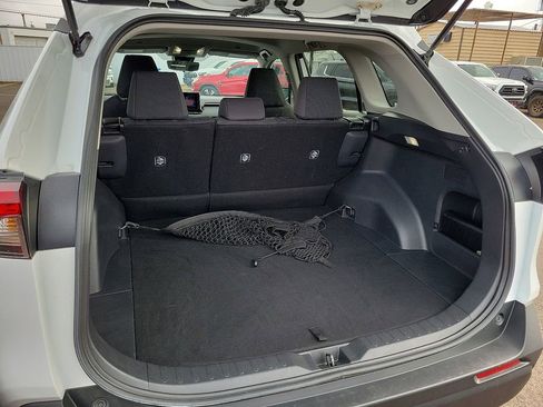 Used 2024 Toyota RAV4 LE image 8