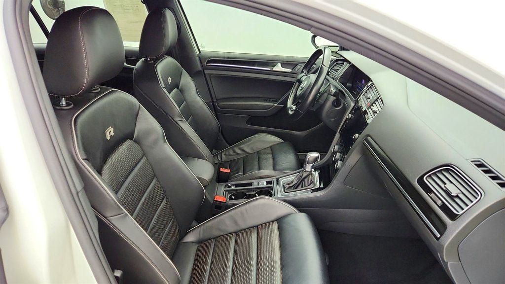 Used 2019 Volkswagen Golf R 4-Door AWD/4WD image 23