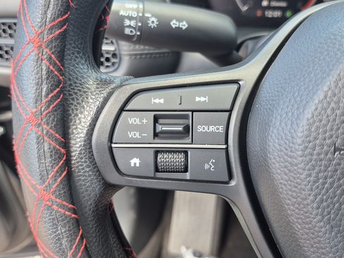 Used 2023 Honda HR-V LX image 29