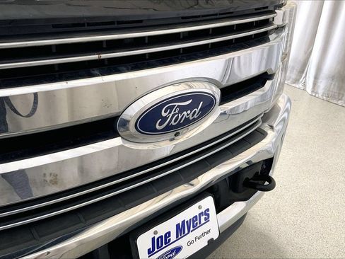 Used 2018 Ford F250 Lariat w/ Lariat Value Package AWD/4WD image 7