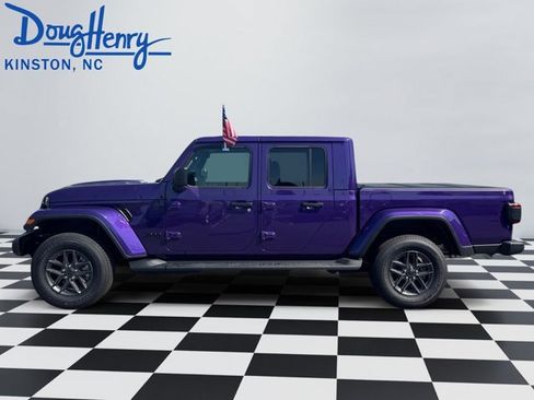 New 2026 Jeep Gladiator Sport AWD/4WD image 2
