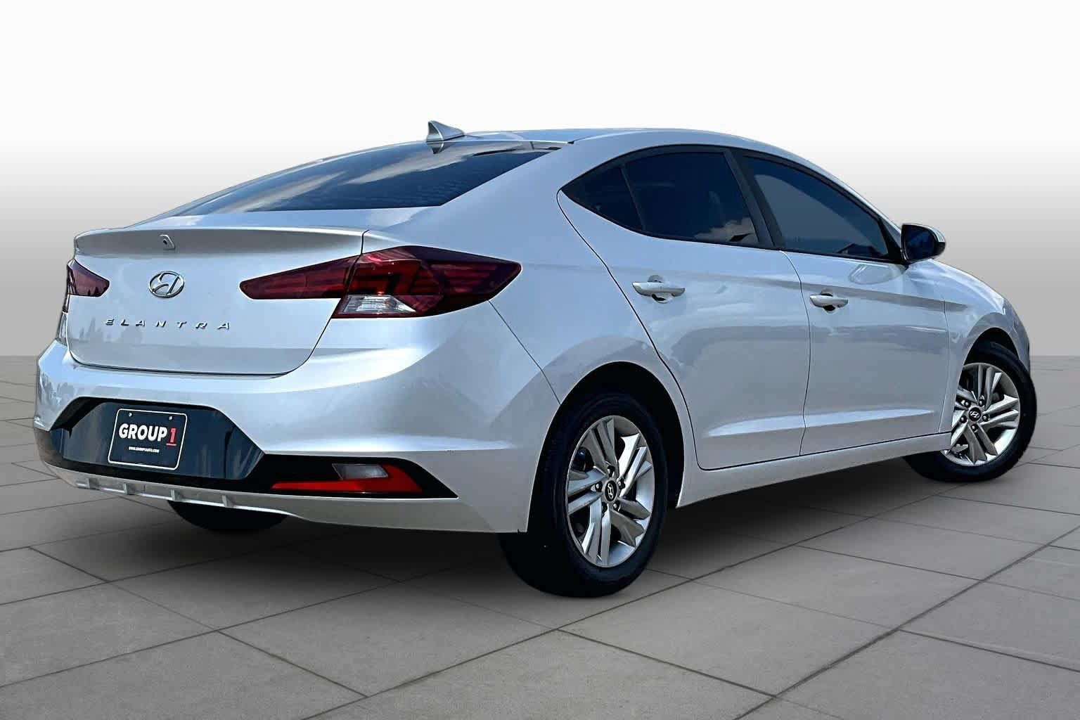 Used 2020 Hyundai Elantra SEL w/ Cargo Package (C1) FWD image 12