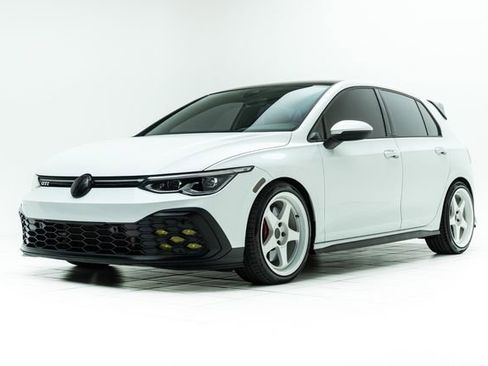 Used 2022 Volkswagen GTI SE image 9