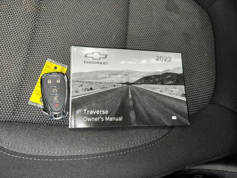 Certified 2023 Chevrolet Traverse LT image 4