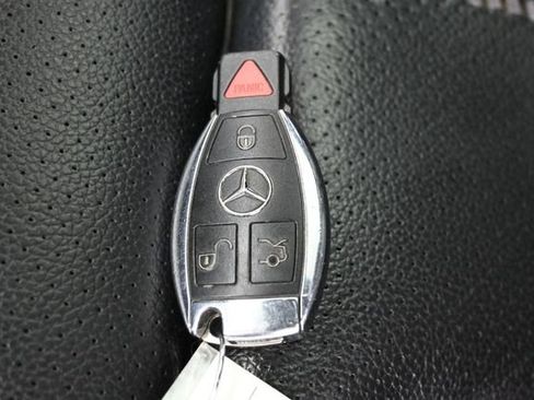 Used 2017 Mercedes-Benz C 300 4MATIC Sedan image 27