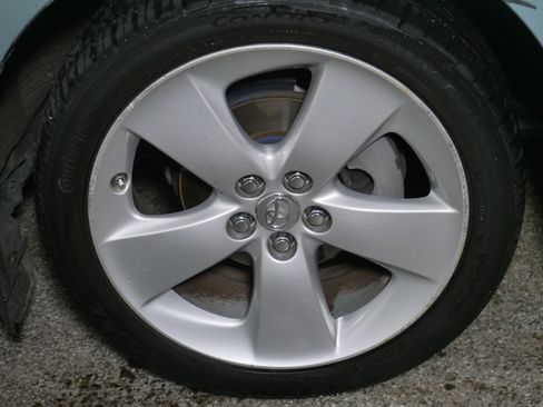 Used 2015 Toyota Prius Five image 15