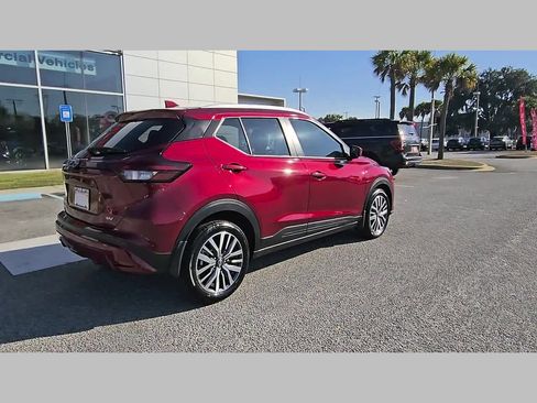 Used 2024 Nissan Kicks SV image 36