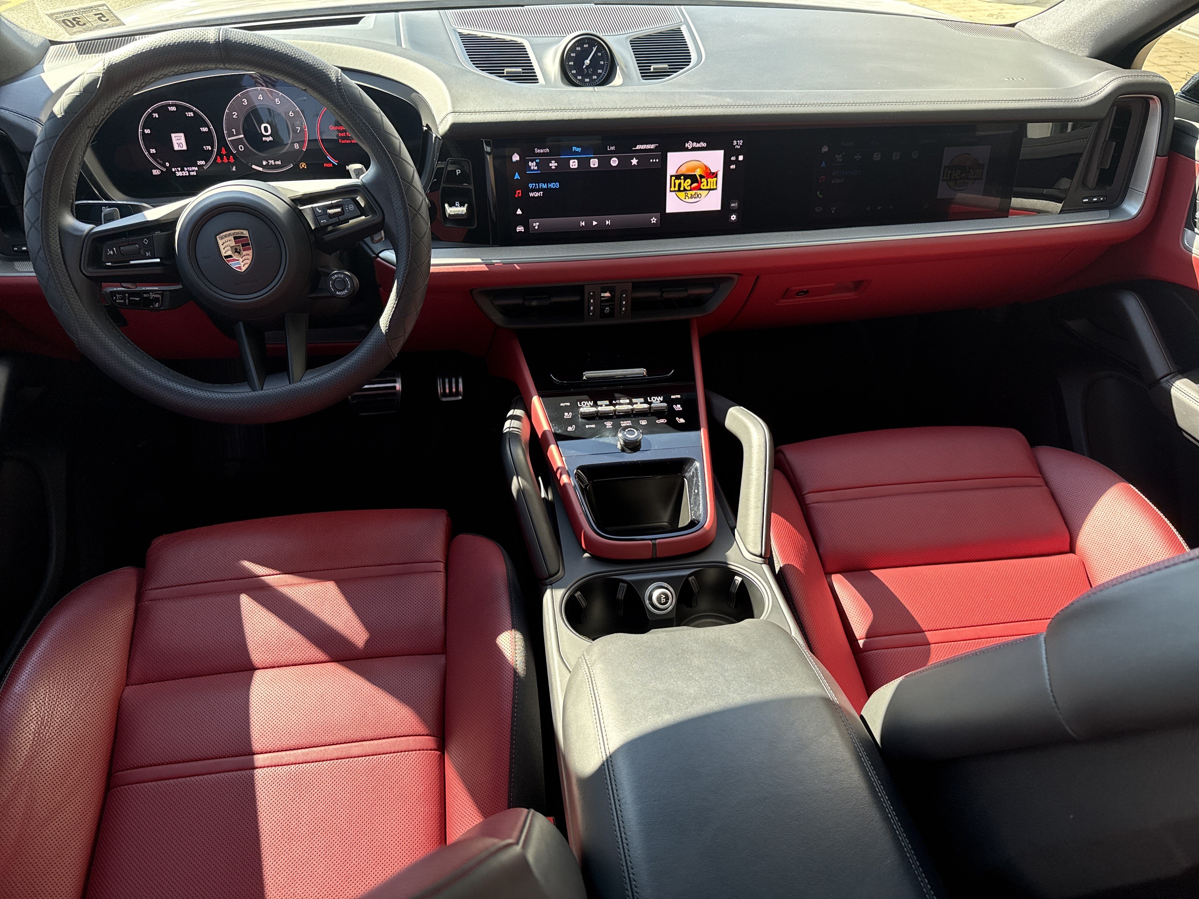 Used 2025 Porsche Cayenne S AWD/4WD image 39